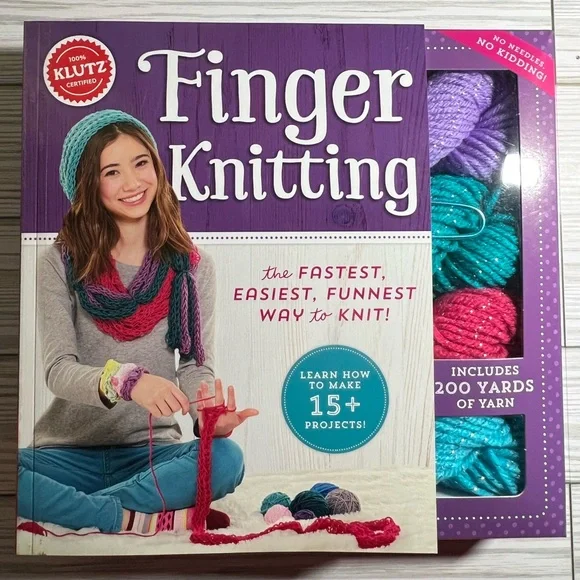 NIB Finger Knitting Kit, ages 8 & up - Picture 1 of 4